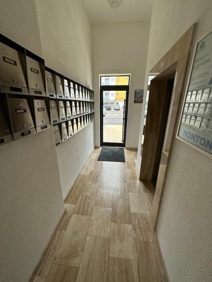 Irina Centre Apartment Подгорица Экстерьер фото